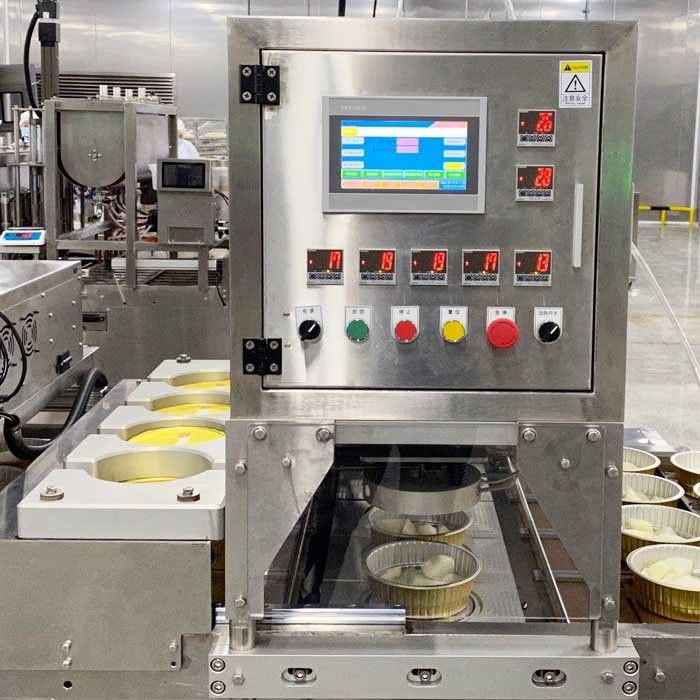 Silver Eco-Friendly Plastic Food Tray Sealing Machine Packaging Solution For Restaurants And Cafes